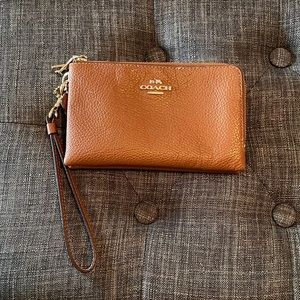Coach wristlet brown
